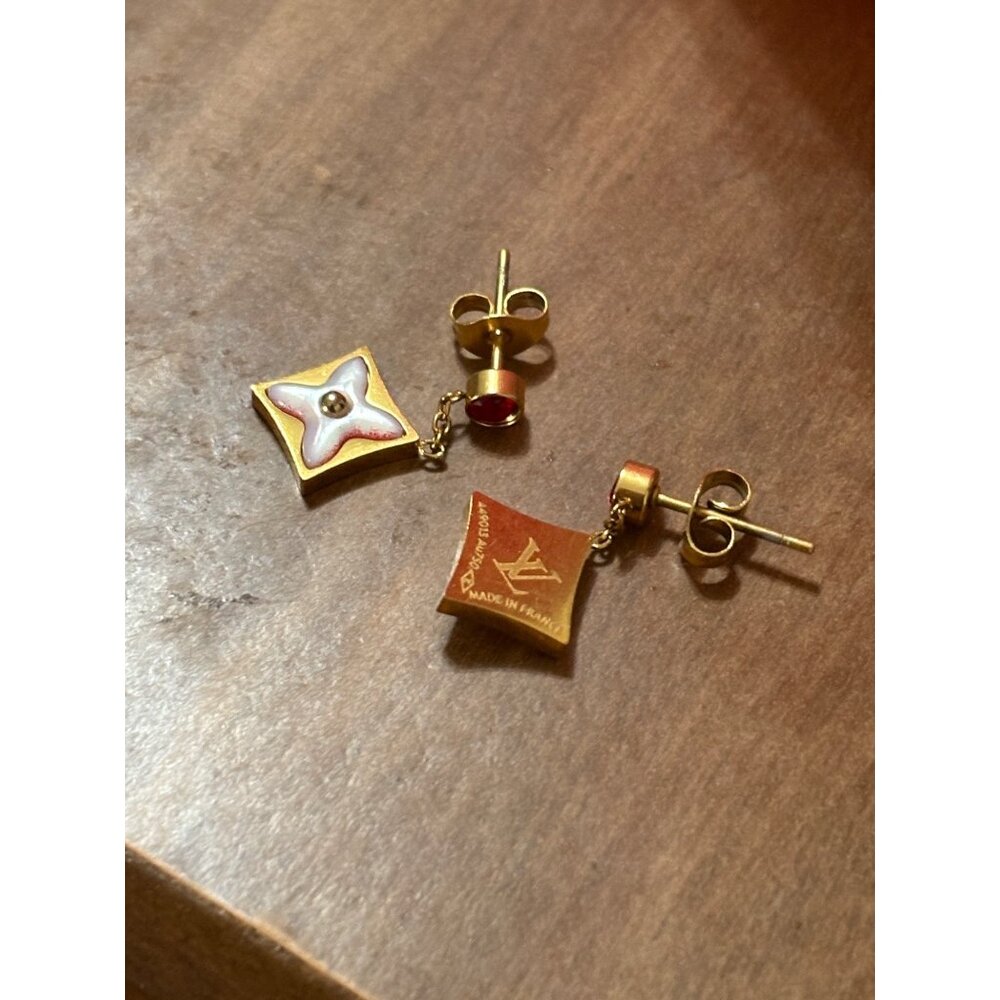 Louis Vuitton 18k Gold & Enamel Flower Drop Earrings Stamped Made In France - Picture 2 of 7